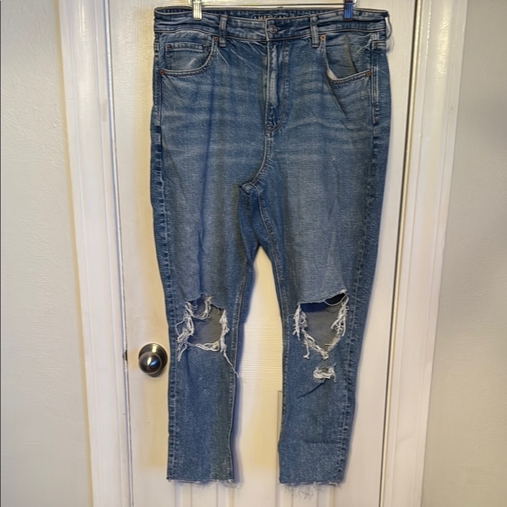 American Eagle Mom Jeans Women's Blue Distressed Jeans #495